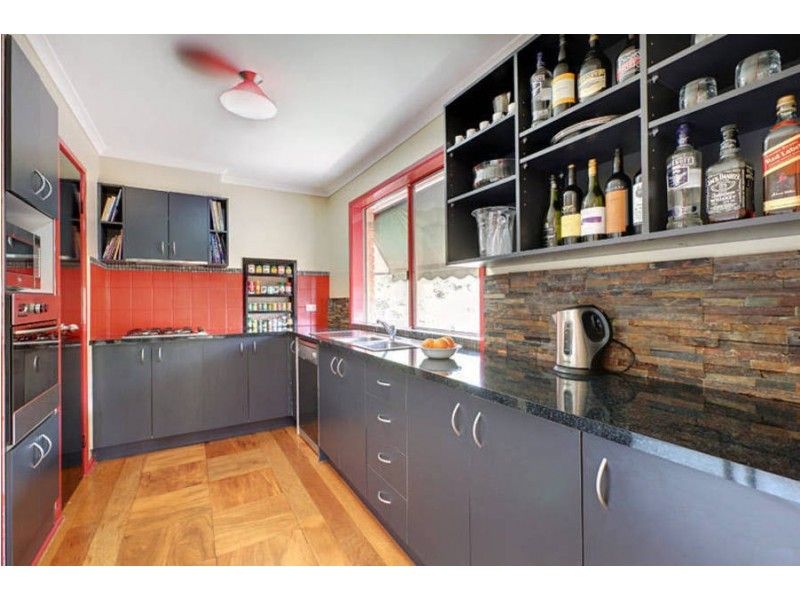 57 Stagecoach Crescent, SYDENHAM, VIC 3037