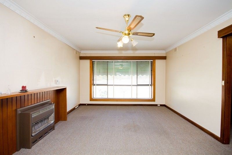 2 Carley Crescent, SEATON, SA 5023