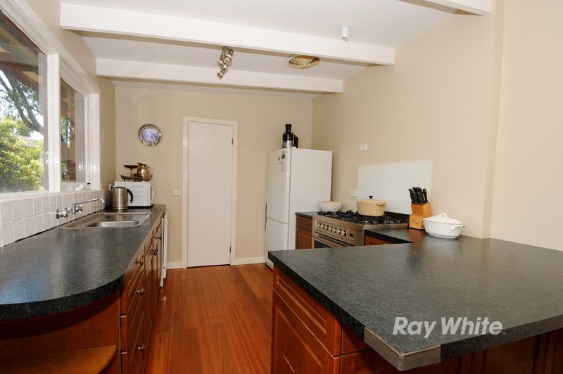 4 Russ Court, WANTIRNA SOUTH, VIC 3152