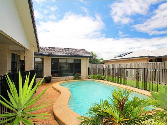 SANDSTONE POINT, QLD 4511