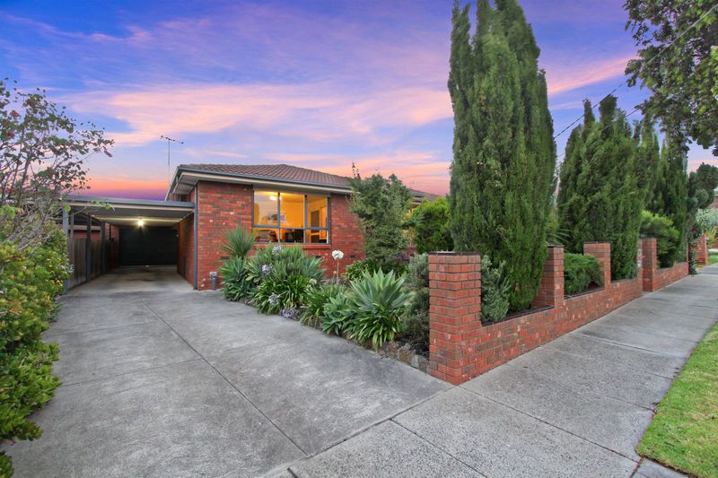 8 Swaran Court, OAKLEIGH SOUTH, VIC 3167