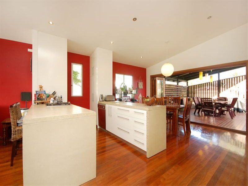 16 Alicia Street, NUNDAH, QLD 4012