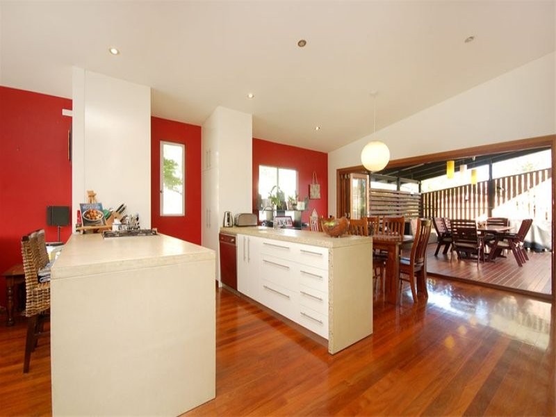 16 Alicia Street, NUNDAH, QLD 4012