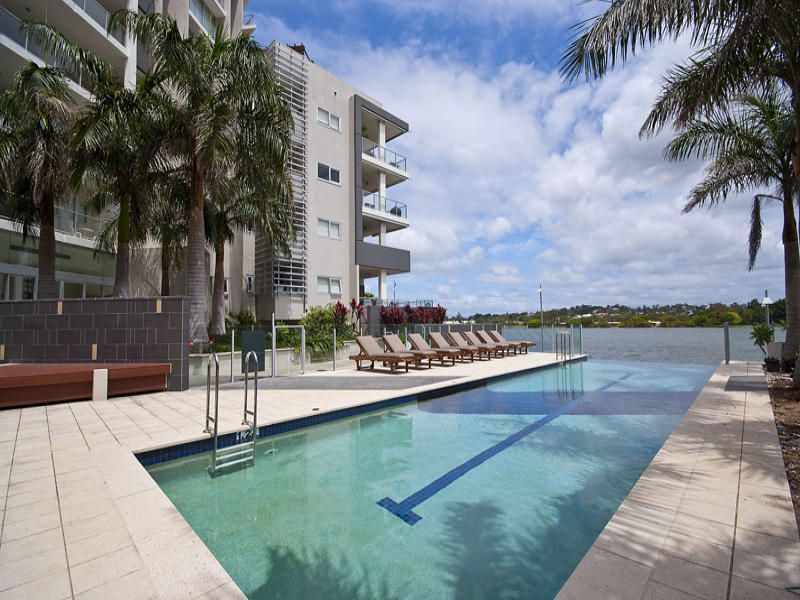 37 Harbour Road, HAMILTON QLD 4007