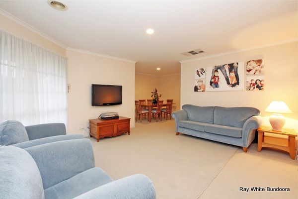 81 Josef Avenue, BUNDOORA, VIC 3083
