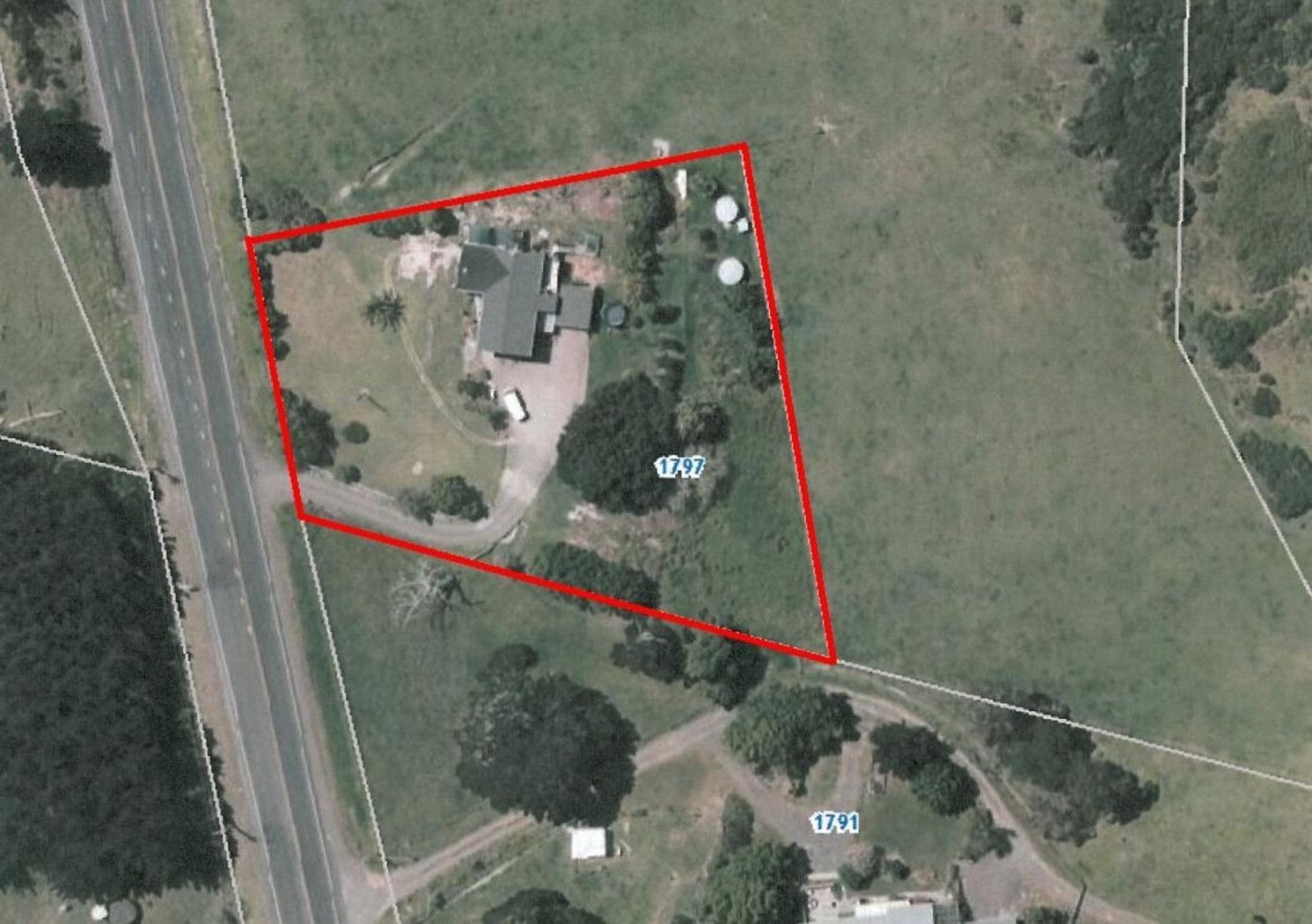 1797 East Coast Road, DAIRY FLAT, Rodney