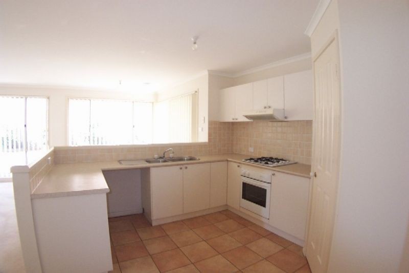 53 Thomas Royal Gardens, QUEANBEYAN, NSW 2620