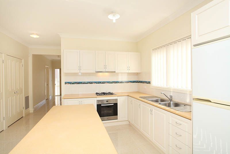 15 Highcroft Place, CAIRNLEA, VIC 3023