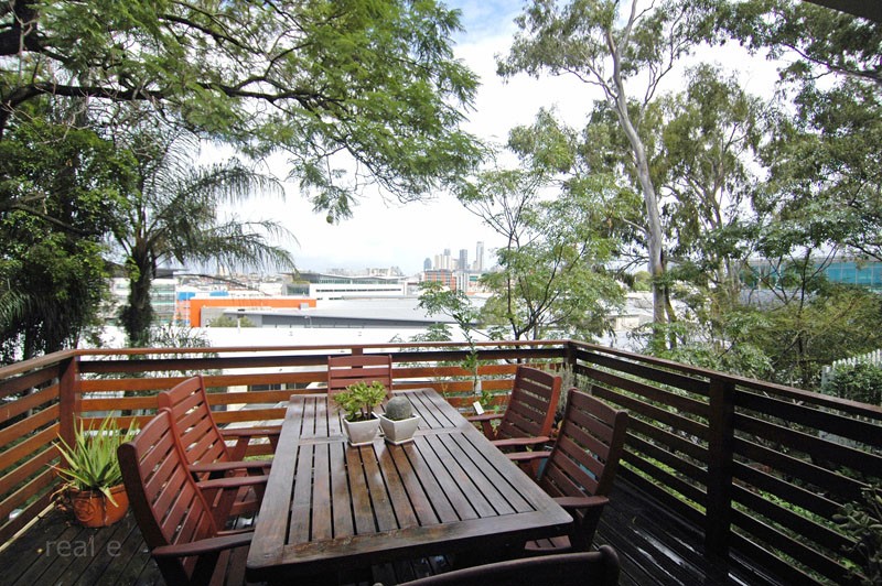23 Victoria Terrace, BOWEN HILLS, QLD 4006