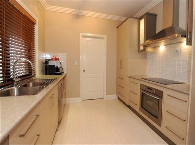 4 Dartmouth Close, GLADSTONE, QLD 4680