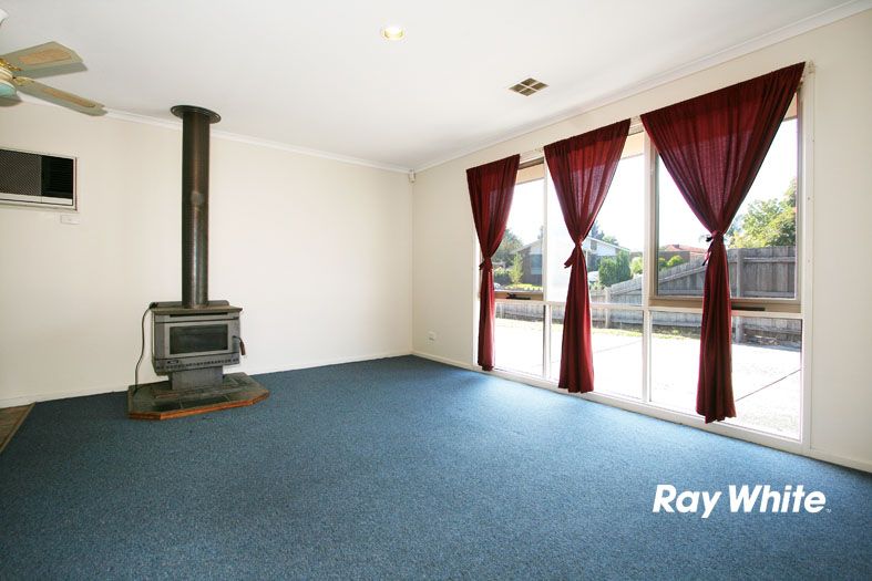 13 Cumquat Court, CRANBOURNE NORTH, VIC 3977