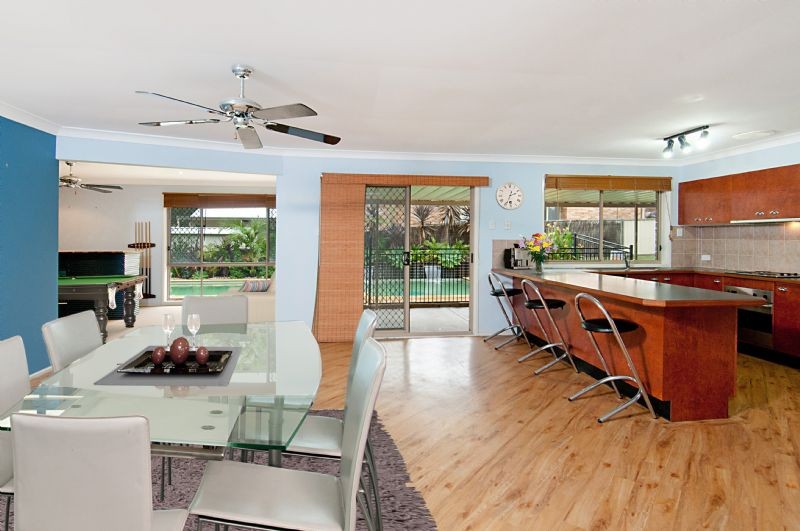 25 Budgeree Drive, ABERGLASSLYN, NSW 2320