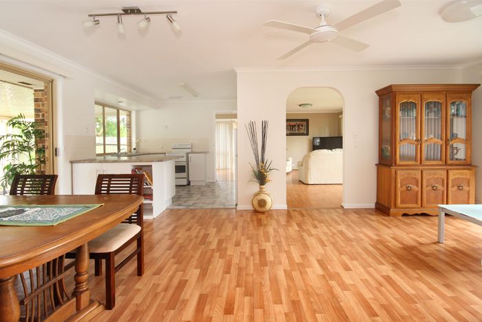 2 Peacock Crescent, BOKARINA, QLD 4575