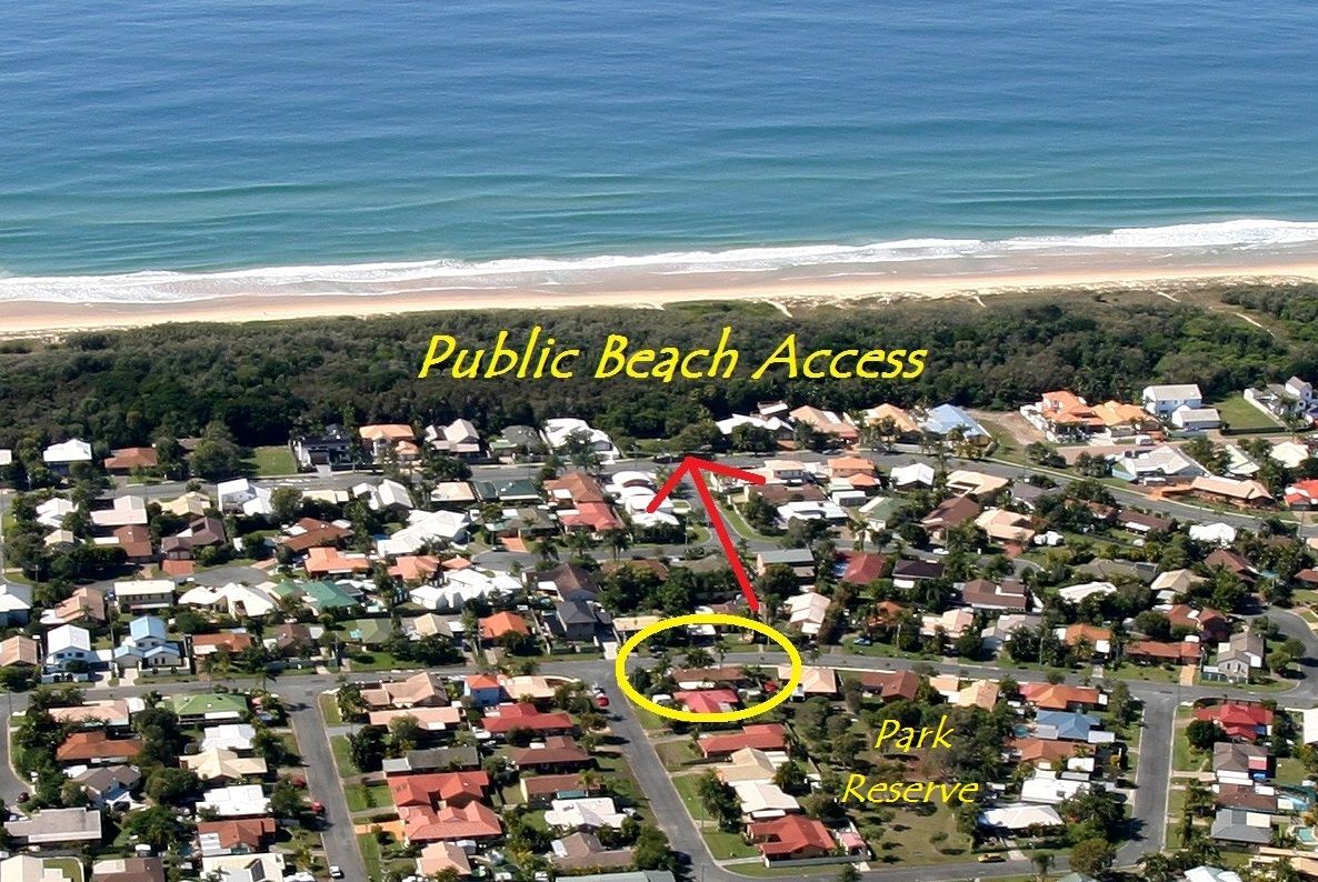 2 Peacock Crescent, BOKARINA QLD 4575