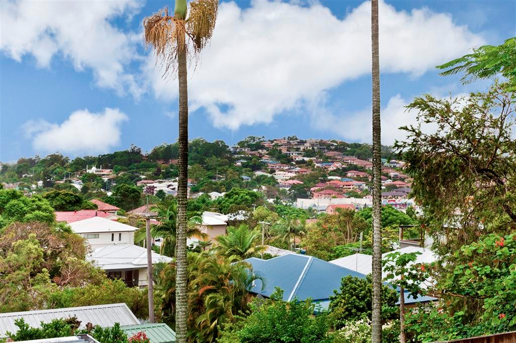 54 Hockings Street, HOLLAND PARK WEST, QLD 4121