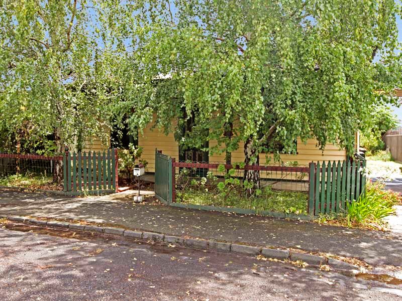 4 Plunkett Street, GEELONG WEST, VIC 3218