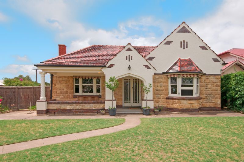 132  East Terrace, HENLEY BEACH, SA 5022