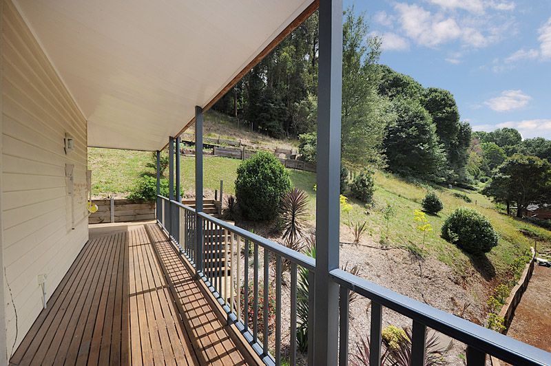 18 Hunter Street, MONBULK, VIC 3793