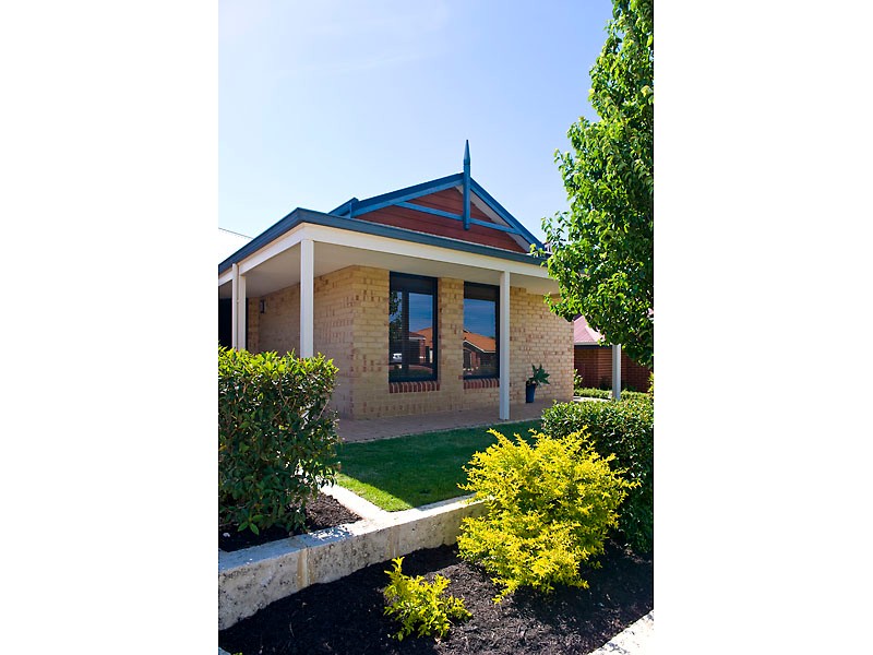 33 Brockwell Parkway, LANDSDALE, WA 6065