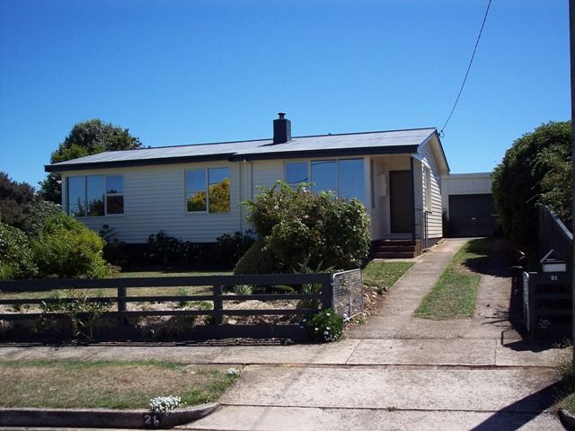 21 Raymond Avenue, DEVONPORT TAS 7310