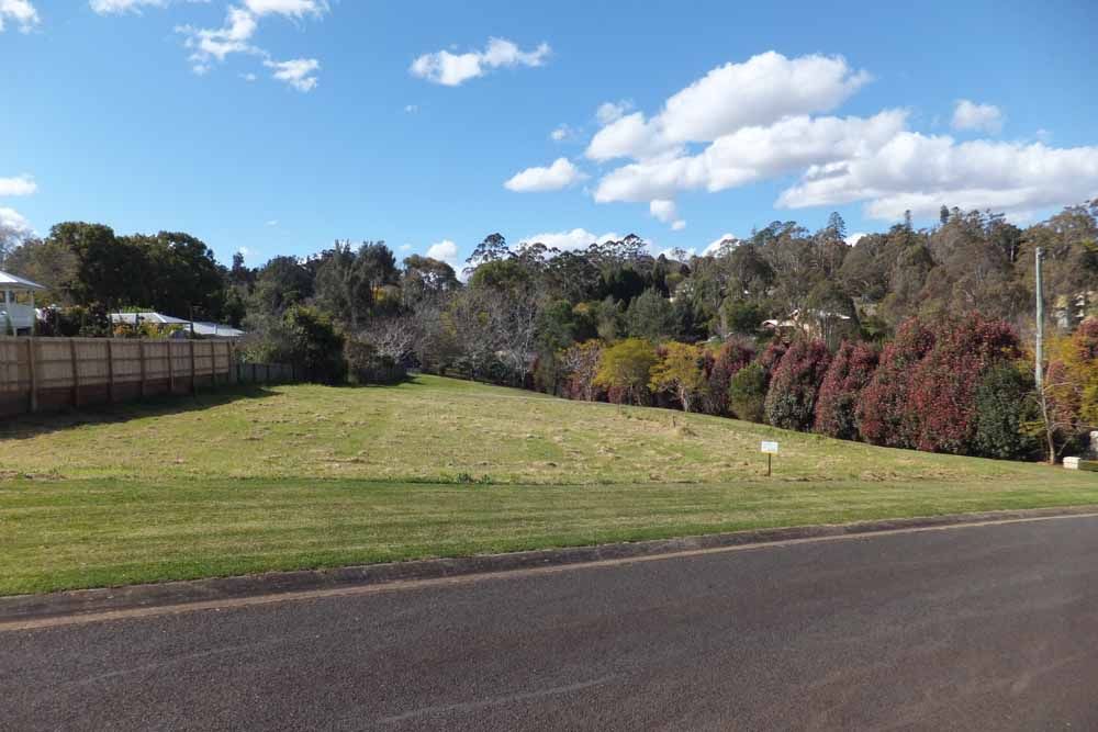 5 Coolibah Court, MIDDLE RIDGE, QLD 4350