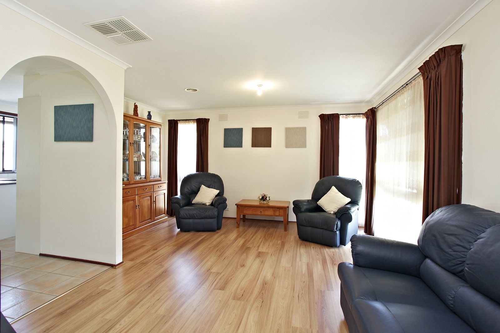 4 Barina Close, KEILOR DOWNS, VIC 3038
