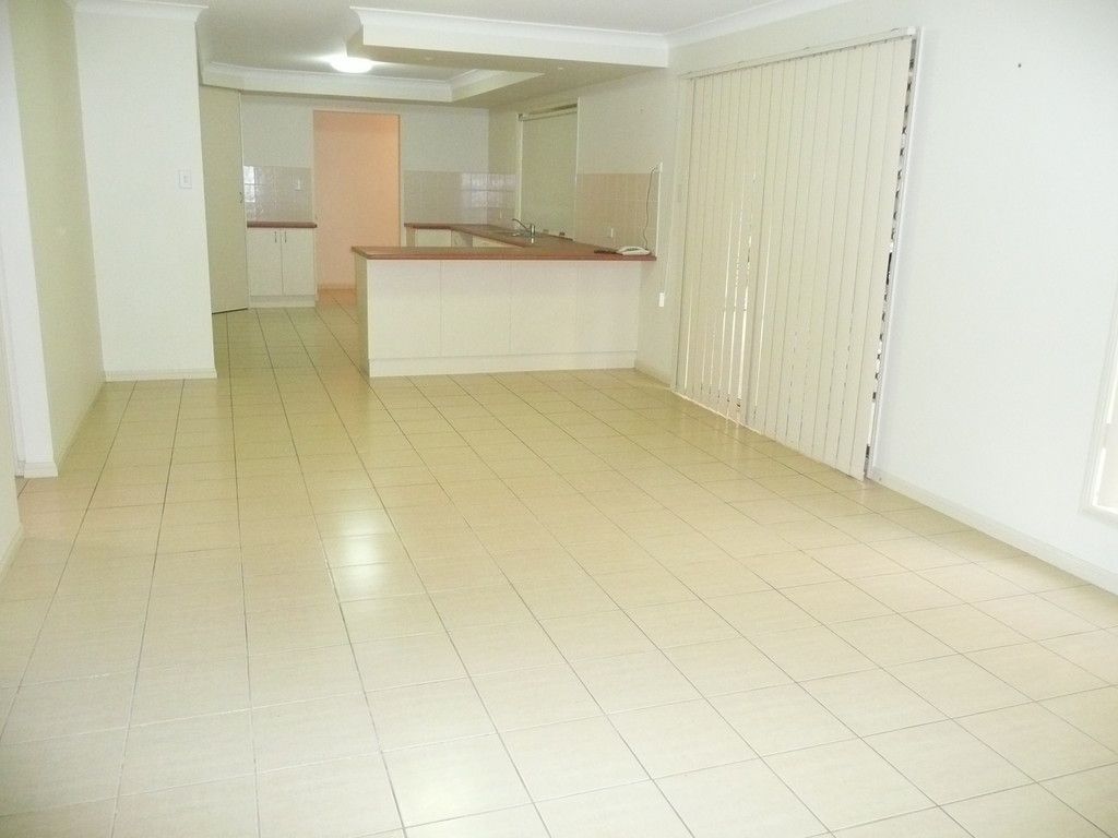 6 Hector Street, HOLLAND PARK, QLD 4121