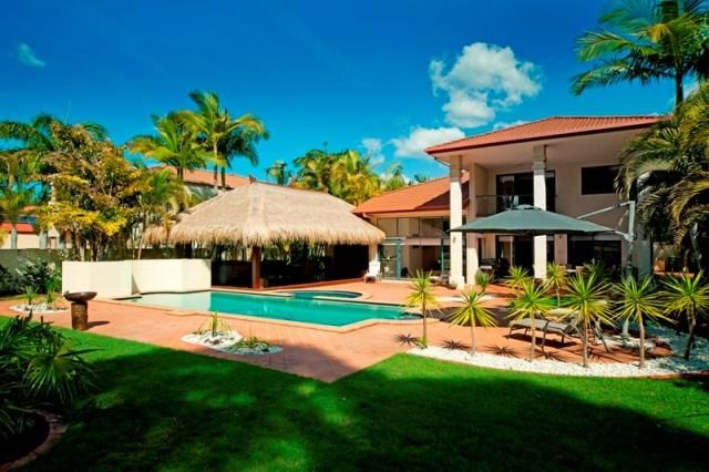 8207 Magnolia Drive West, HOPE ISLAND, QLD 4212