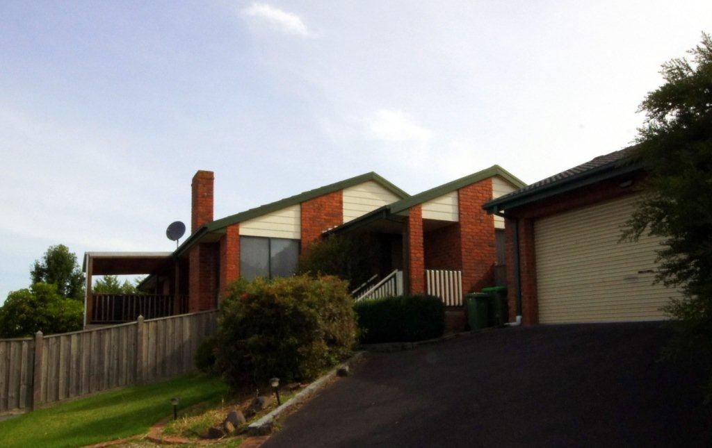 27 Union Avenue, PAKENHAM, VIC 3810