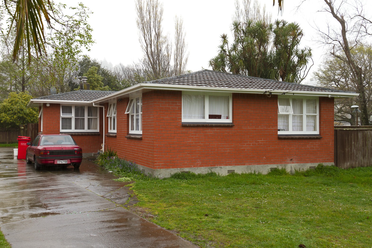 236 Stokes Valley Road, STOKES VALLEY, Lower Hutt City