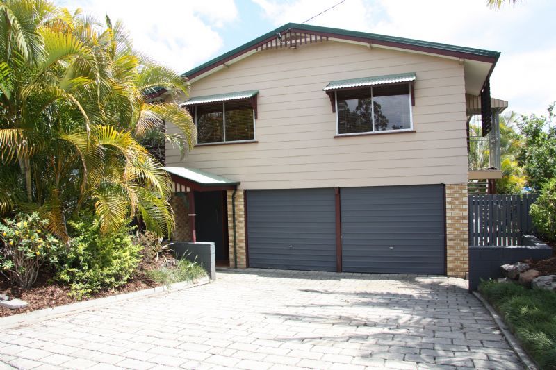 12 Pettys Road, EVERTON HILLS QLD 4053