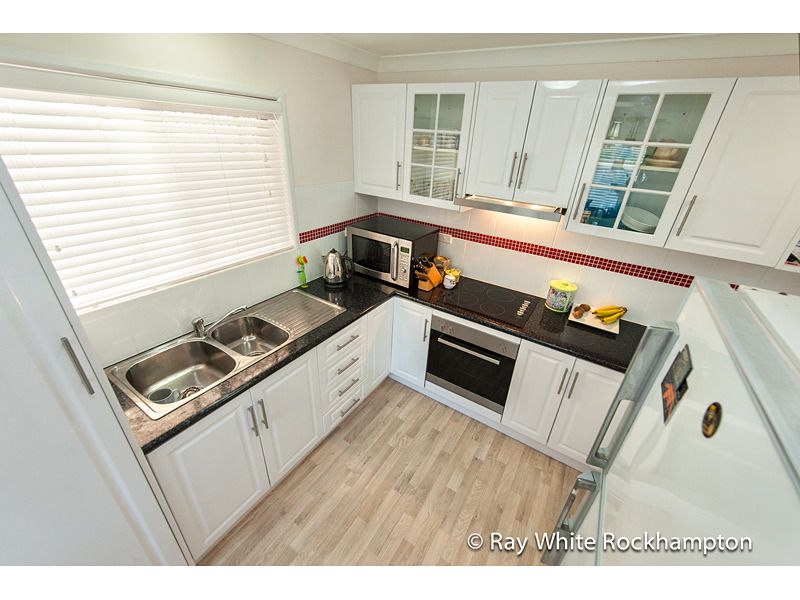 4 Capricorn Crescent, NORMAN GARDENS, QLD 4701