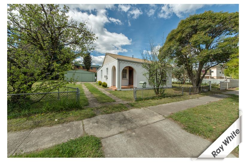 18 Bungendore Road, QUEANBEYAN, NSW 2620