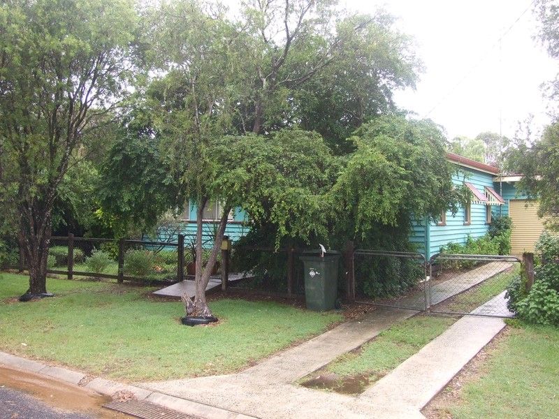 3 Park Lane, CROWS NEST QLD 4355