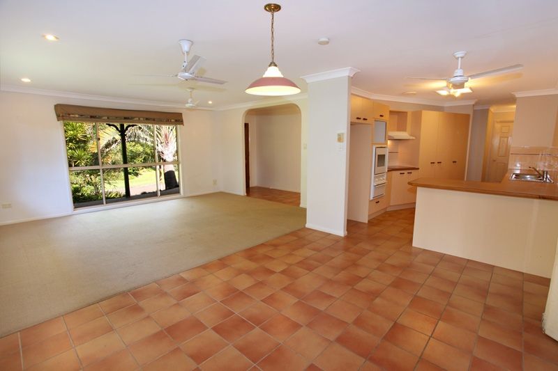 2 Spruce Court, BUDERIM, QLD 4556