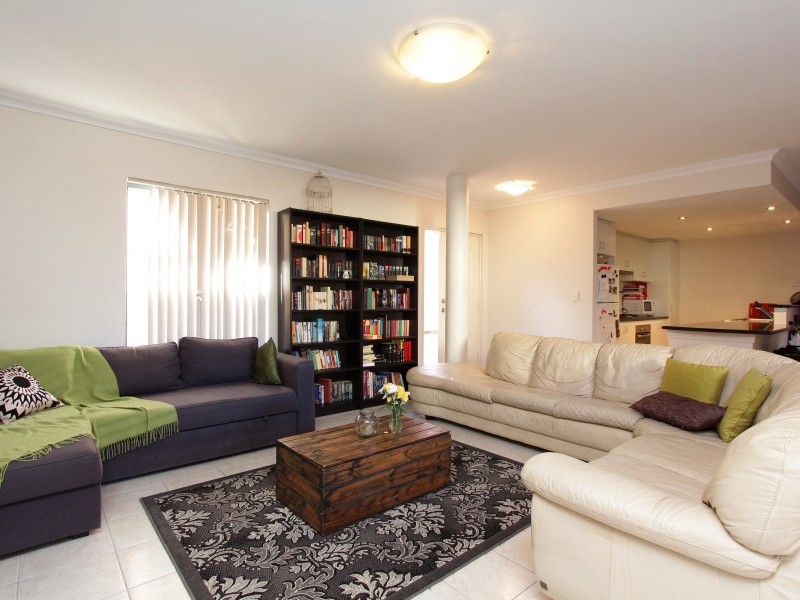 7/8 Hillcrest Road, KEWDALE, WA 6105