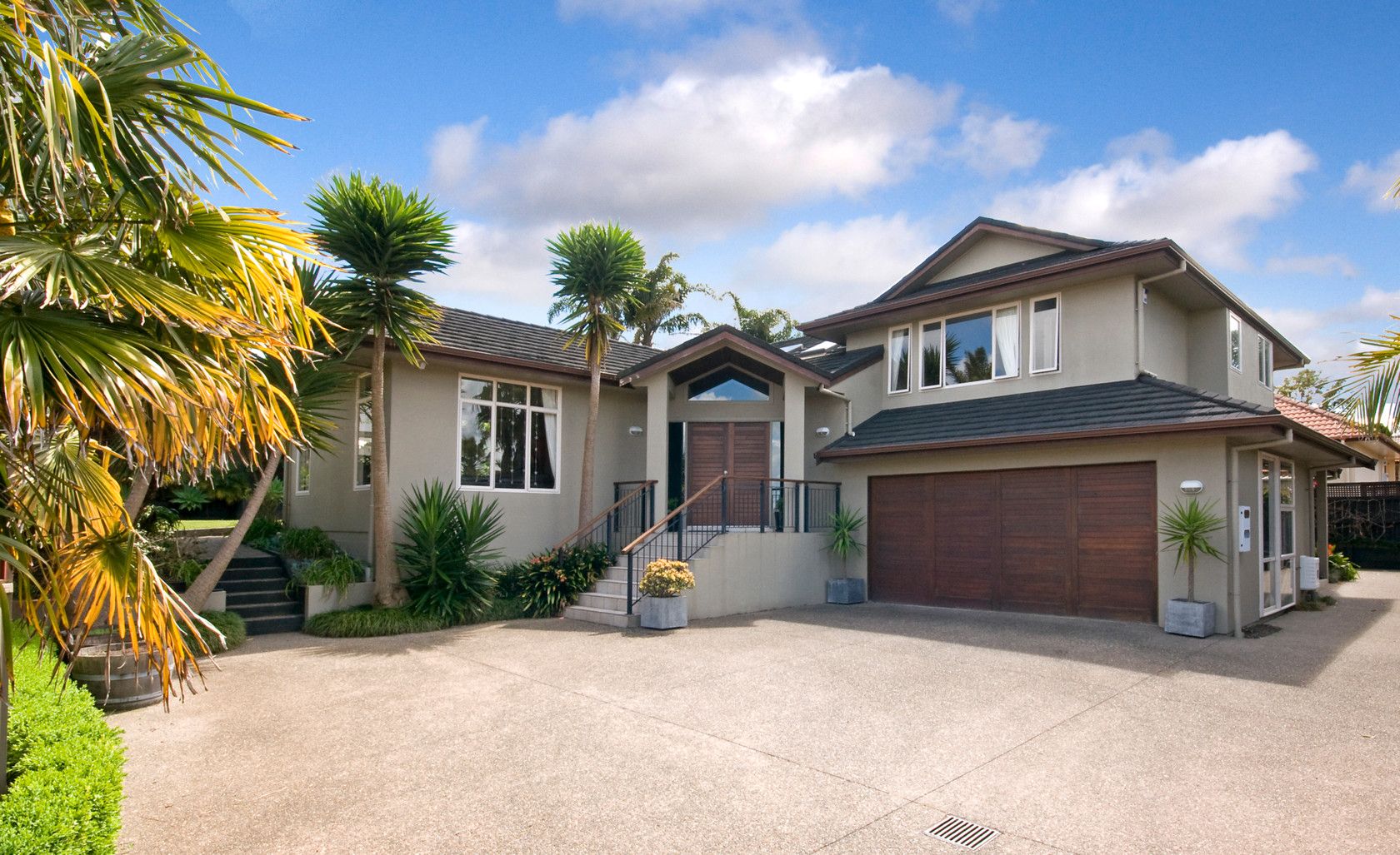 8 Nicholas Road, SOMERVILLE, Manukau City