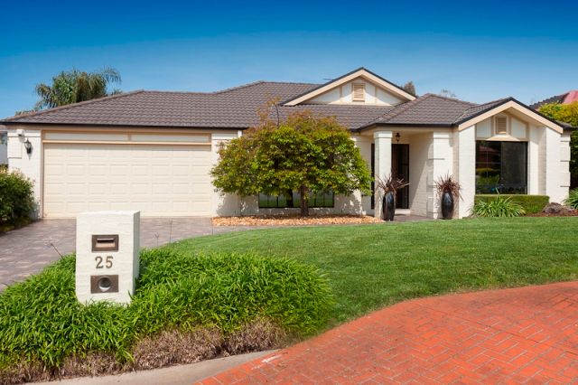 25 Pendelton Place, LYSTERFIELD VIC 3156