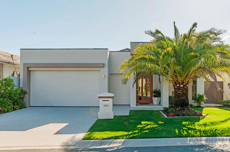 9119 Peter Senior Drive, HOPE ISLAND, QLD 4212