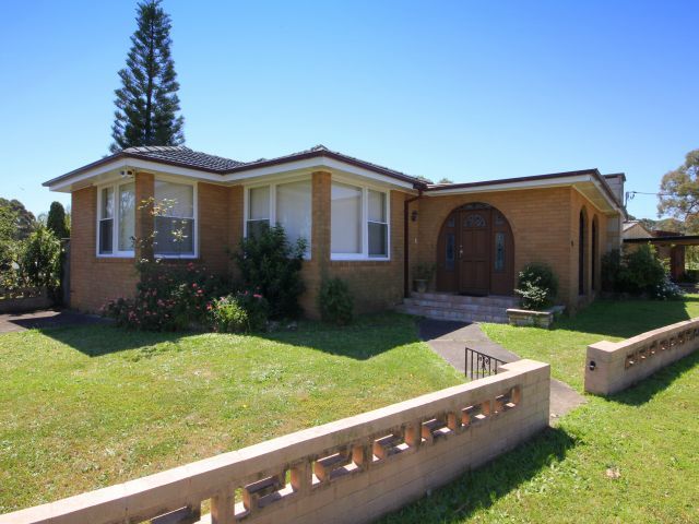 21 Collins Crescent, YAGOONA NSW 2199