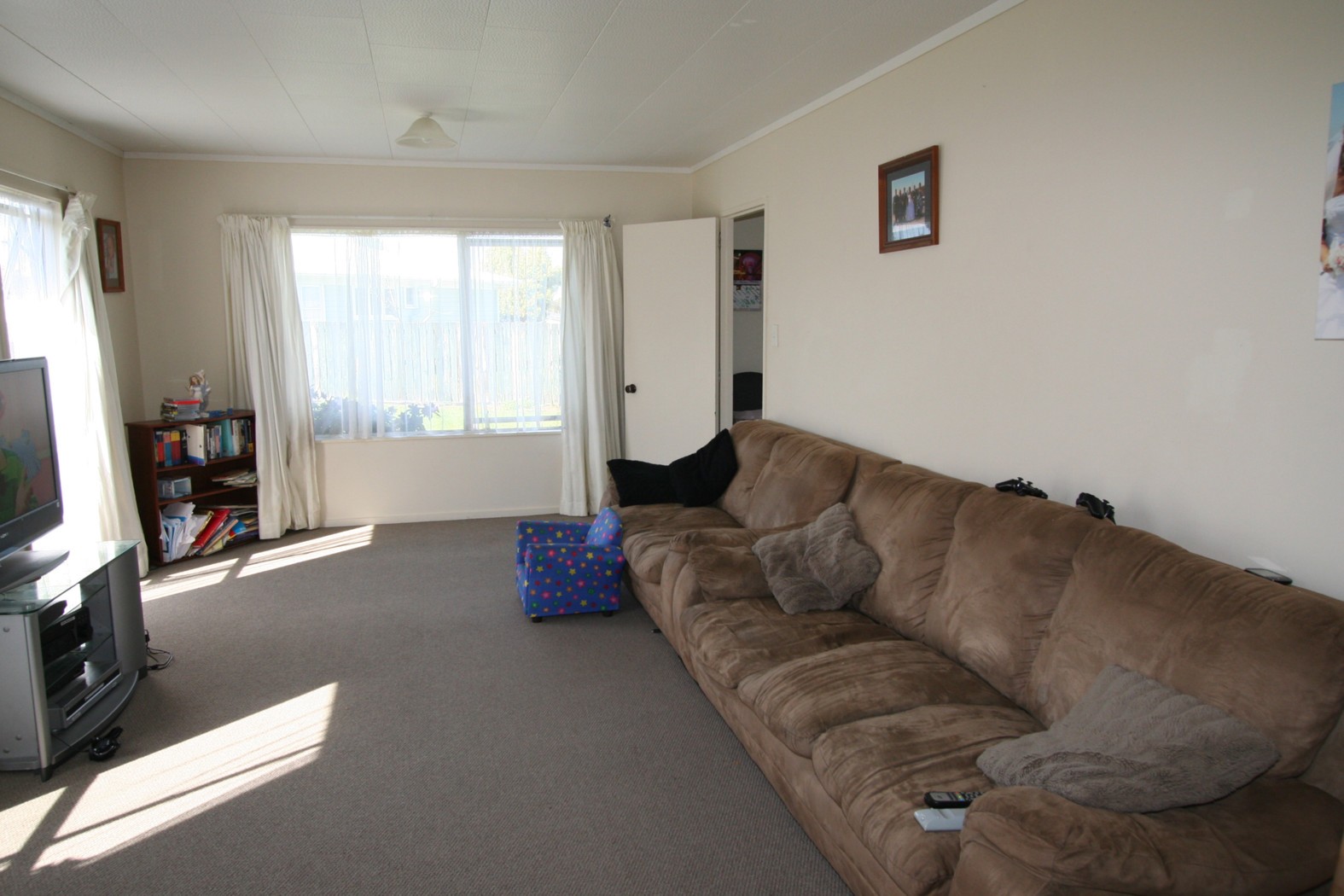 TUAKAU, Franklin