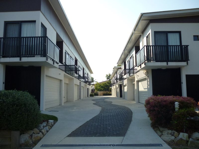 4B/8 Hinley Avenue, MAROOCHYDORE, QLD 4558