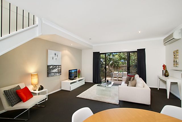 19 Worden Street, MORNINGSIDE QLD 4170