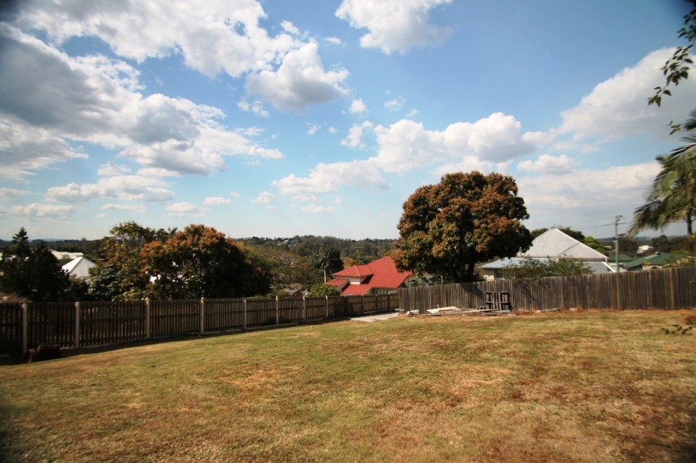 56 PINE Street, NORTH IPSWICH, QLD 4305