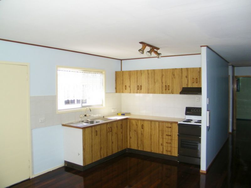 15 Schafer Street, CLINTON, QLD 4680