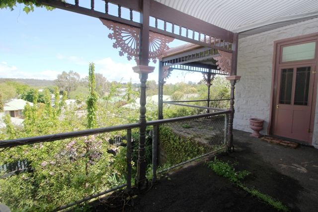 4 New Road, CLARE, SA 5453