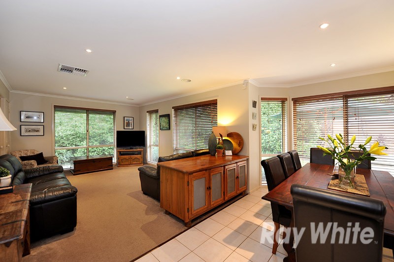 5 Overton Close, ROWVILLE, VIC 3178