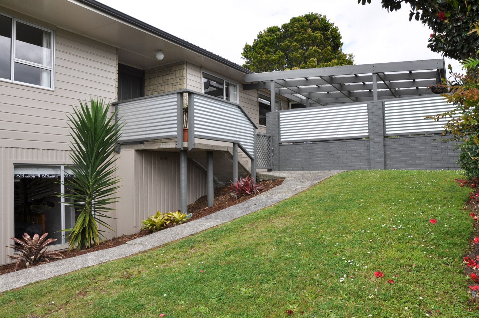 3 Binda Place, Botany Downs, Manukau City