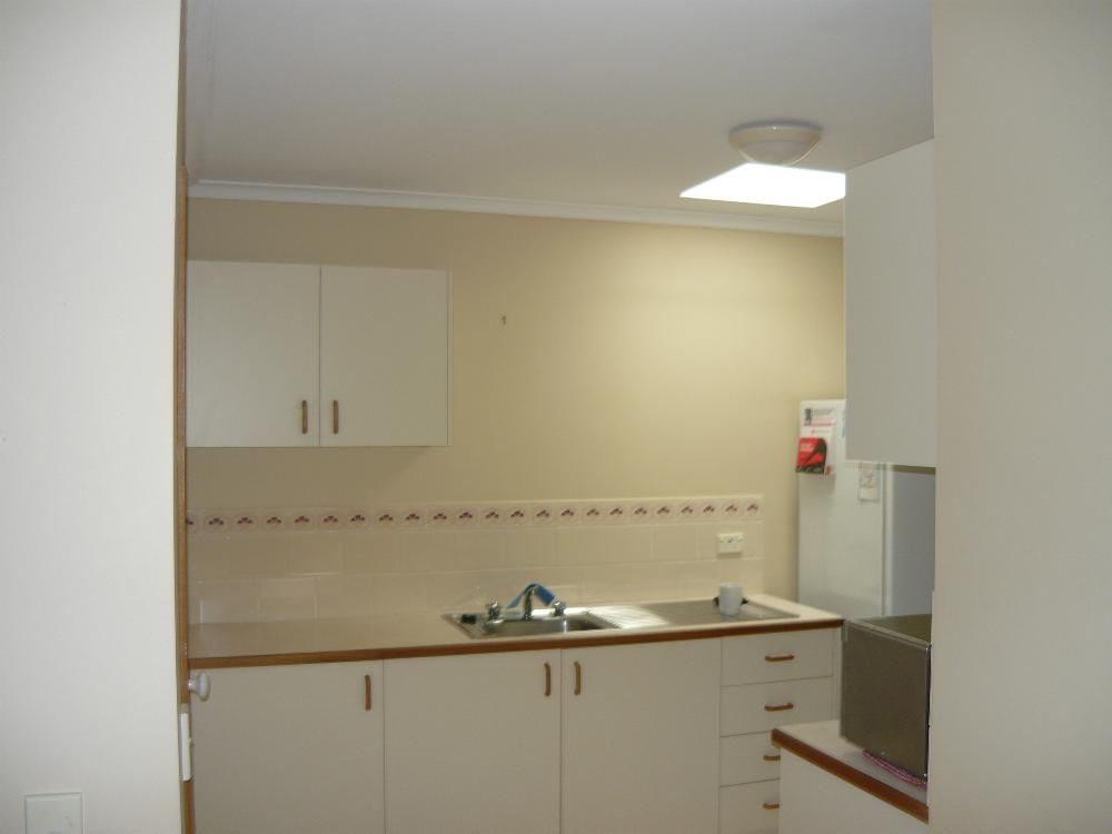 2/590 Livermore Street, LAVINGTON, NSW 2641