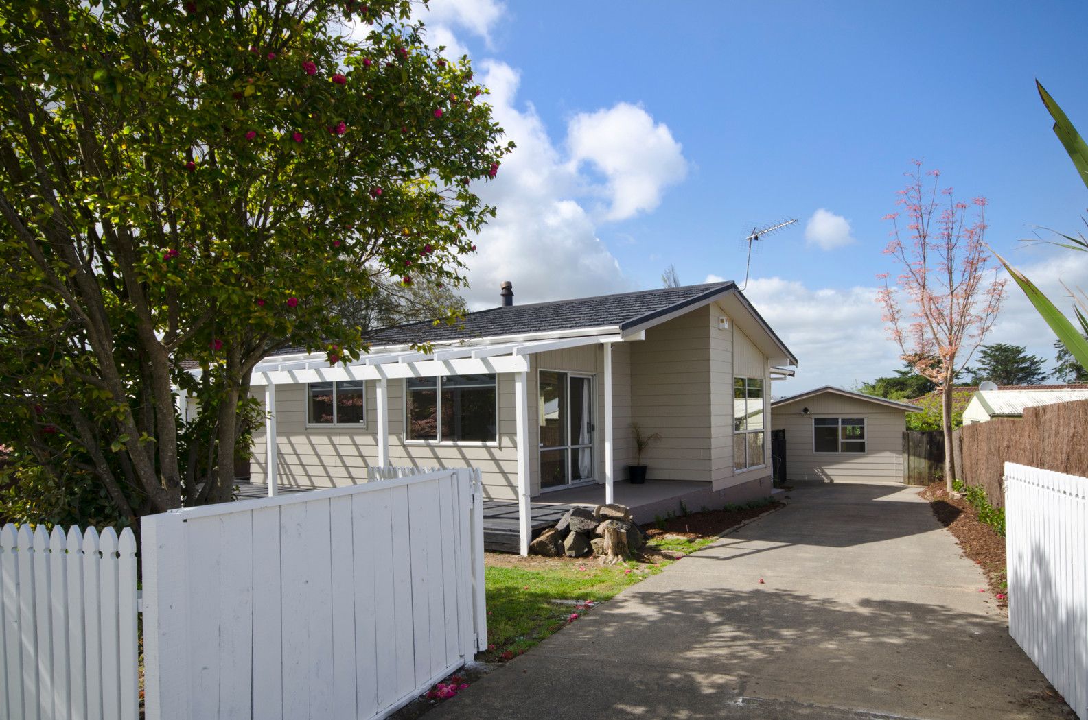 208 Mahia Road, WEYMOUTH, Manukau City